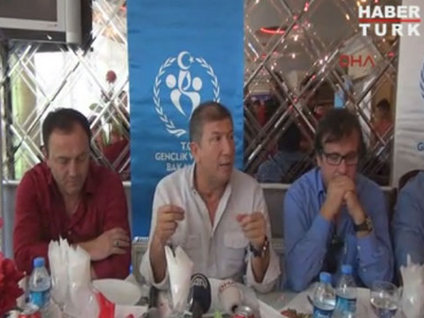 Futbolun ustaları gençlerle buluştu