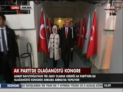 Erdoğan kongre salonuna girişi