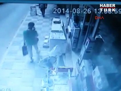 30 bin TL'lik altını böyle çöpe attı