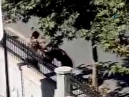 Öfkeli koca, eski eşine kurşun yağdırdı!