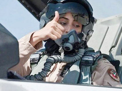 IŞİD'i vuran kadın pilot