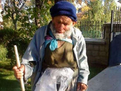 'Poşetli Dede'nin Serveti Dudak Uçuklattı!