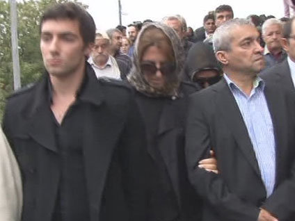 Cem Garipoğlu toprağa verildi