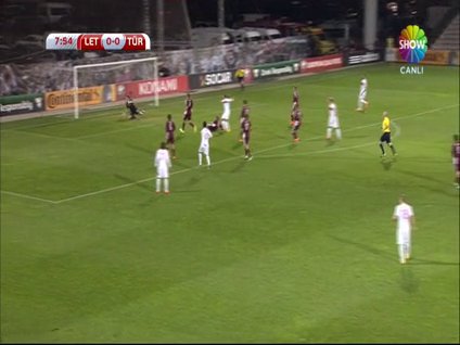 Umut Bulut çerçeveyi tutturamadı!