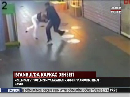 Genç kadına gasp anı kamerada!