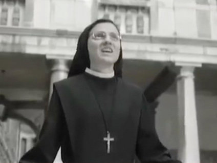 Çılgın Rahibe'den klip