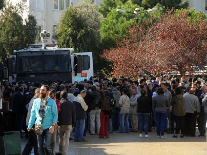 Validebağ'da koru nöbeti