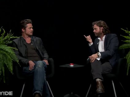 Brad Pitt sunucunun yüzüne tükürdü!