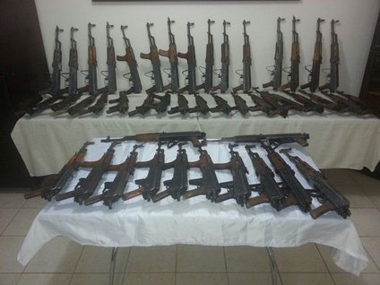 45 Kaleşnikof ele geçti