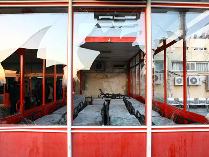 "Acil Servise" saldırdılar!