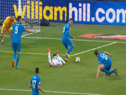 Rooney skoru eşitledi