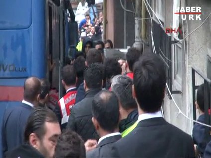 Alaattin Çakıcı annesinin evine getirildi