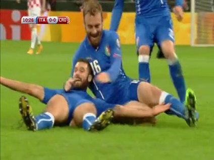 Candreva İtalya'yı öne geçirdi