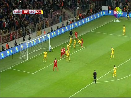 İlk milli maçında gol attı