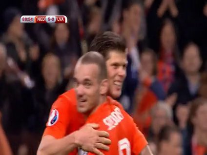 Huntelaar skora noktayı koydu