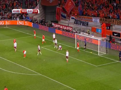Huntelaar takımının 3. golünü attı