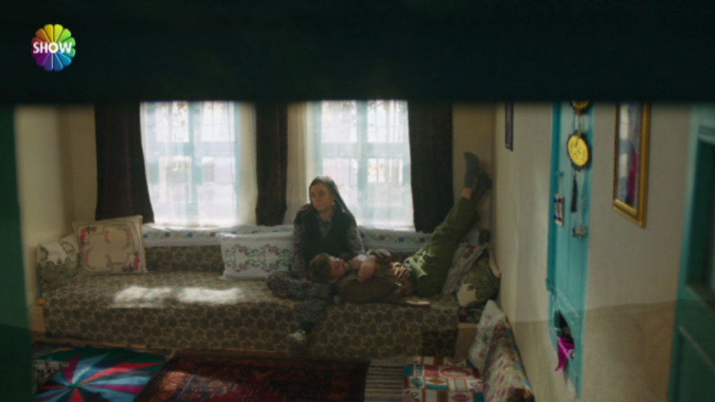 'Sen Benimsin' Türküsü / Yılanların Öcü