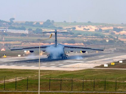 "İncirlik görüşmeleri sürüyor"