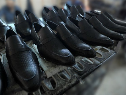 "Azorlu" ayakkabılar vitrinlerde!