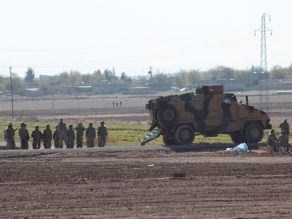 IŞİD sınıra 25 metre yaklaştı