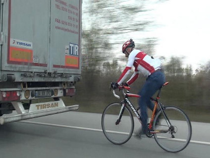 Bisiklet ile ölüme yolculuk