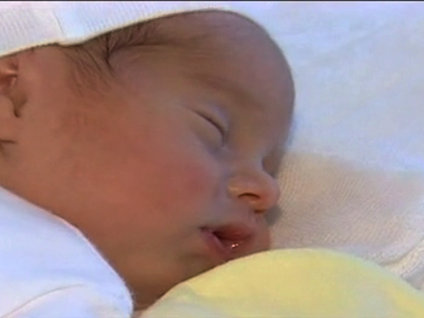 Yeni doğan bebekler birbirine karıştı