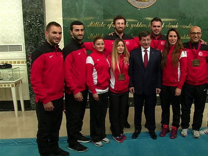 "Burun kırın, gönül kırmayın"