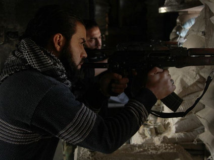 Halep'te kuşatma daralıyor