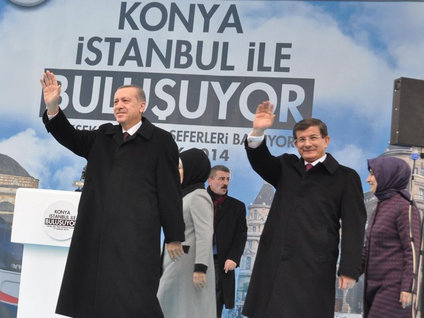 İlk kez aynı törendeler