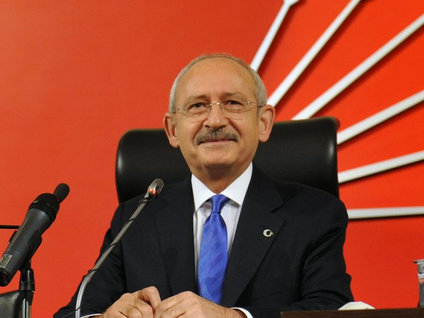 "Davutoğlu'nun bir kolu gitti"