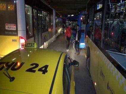 D-100'de otobüs eylemi