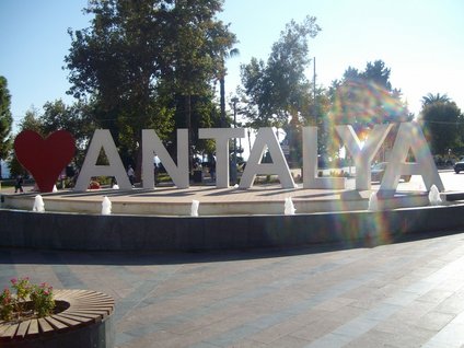 Suriyeliler Antalya'dan çıkarılıyor