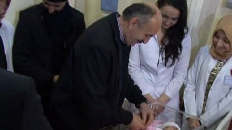 Yeni yılın ilk bebeği