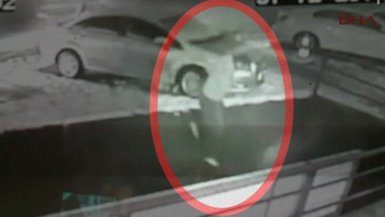 Dalgınlıkla dereye düştü