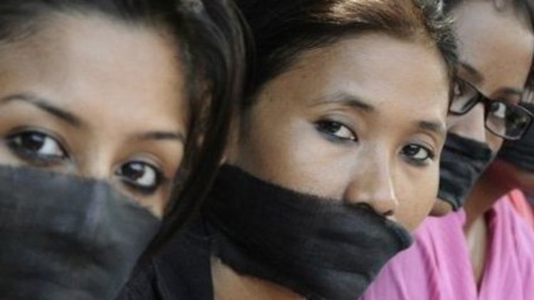 5 kişi turiste tecevüz etti