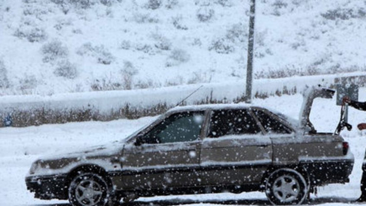 Sürücülerin buzla imtihanı