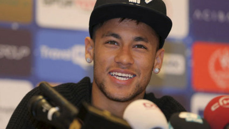 Brezilyalı yıldız Neymar, Royal Cup'a geldi