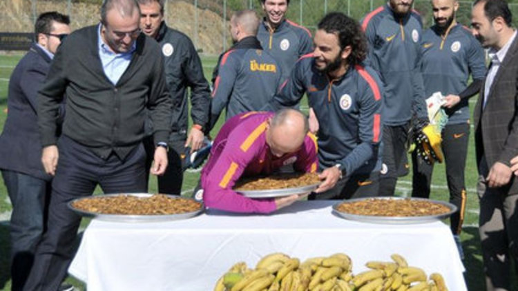 Hamza Hamzaoğlu yeni yaşını kutladı