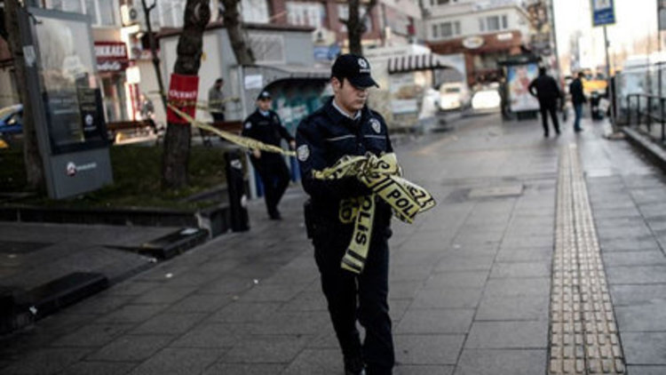 Maltepe ve Fatih'te bomba paniği