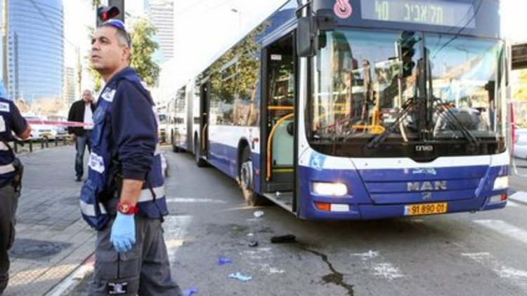 Tel Aviv'de bıçaklı dehşet