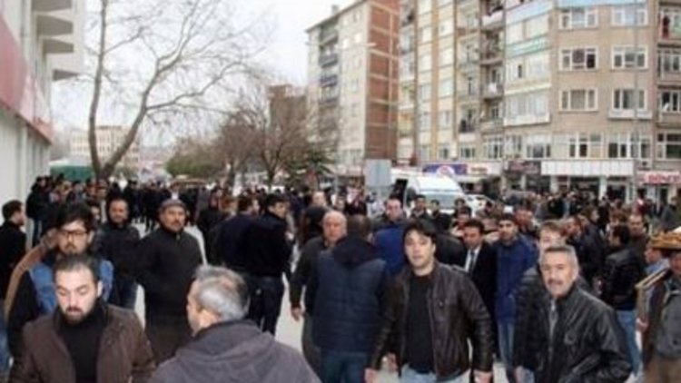 Kırşehir'de HDP'lilere saldırı