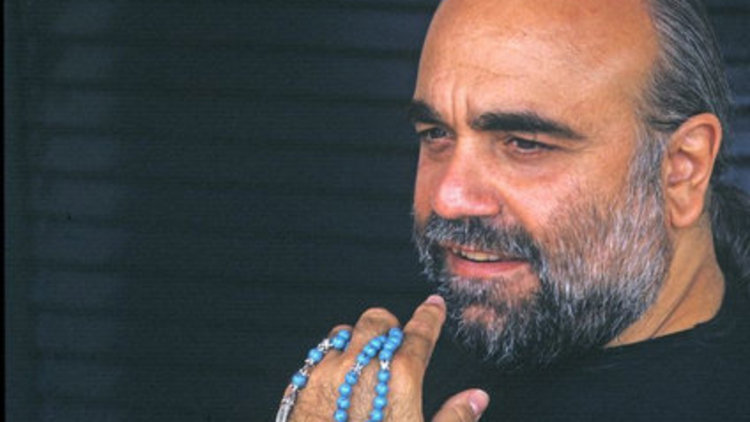Demis Roussos hayatını kaybetti