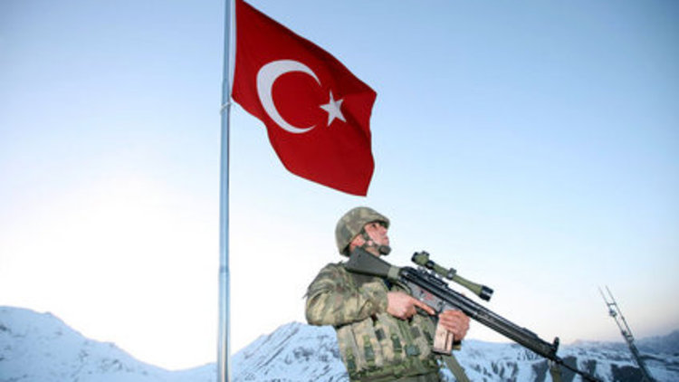 Sınır onlara emanet