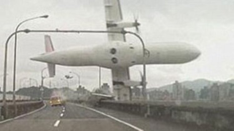 Pilot kahraman ilan edildi