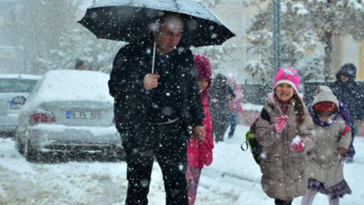 Kara kış geri geldi