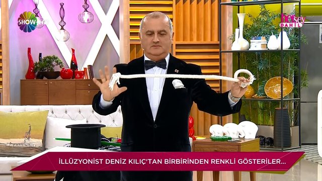 İllüzyonist Deniz Kılıç'tan renkli gösteri / Her Şey Dahil