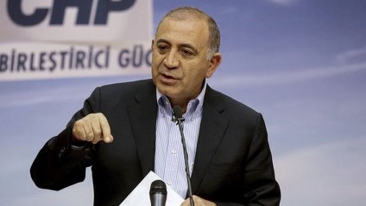 "Cumhuriyet tarihinde ilk defa savaşmadan topraklarımızı kaybediyoruz"