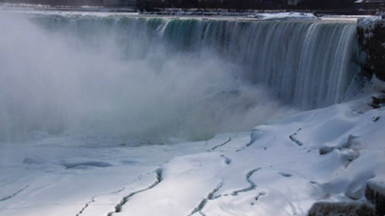 "Dünya Harikası" dondu
