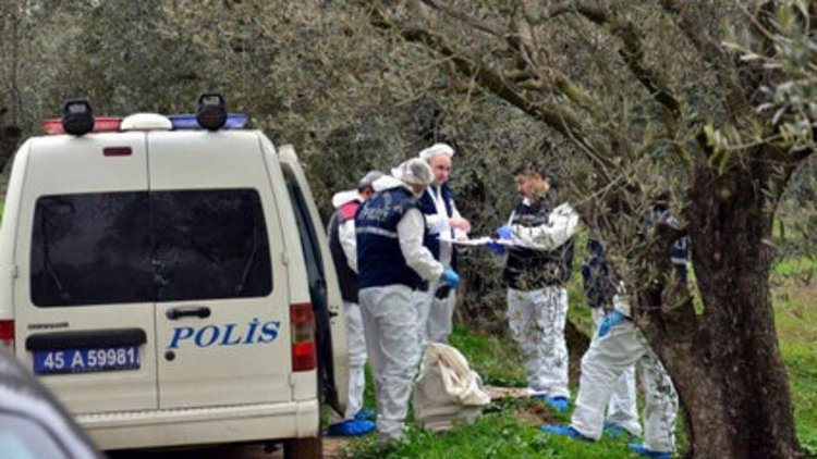 Barakada yakılmış kadın ceseti bulundu