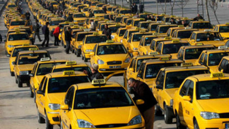 Taksilere panik butonu